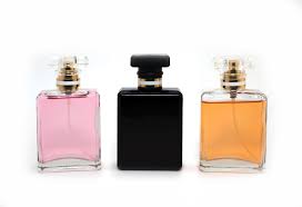 Rekomendasi Parfum Wanita Tahan Lama untuk Aktivitas Seharian
